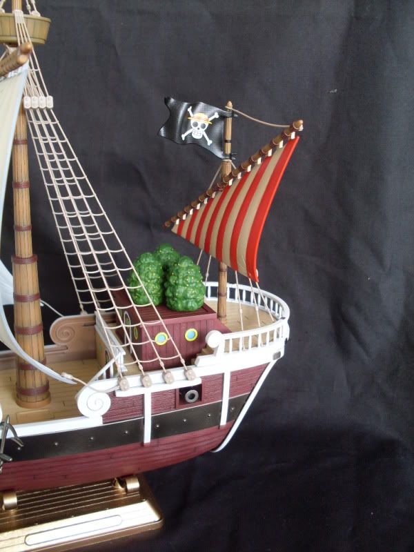 going merry figurine